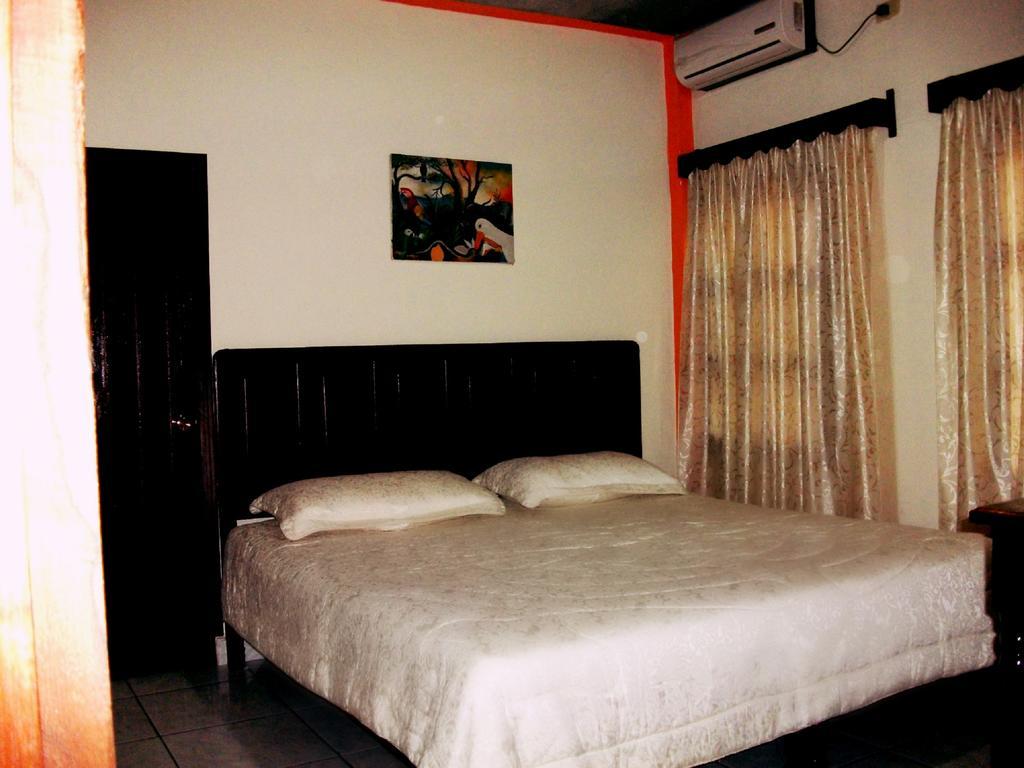 Hotel & Hostal Yaxkin Copán Δωμάτιο φωτογραφία
