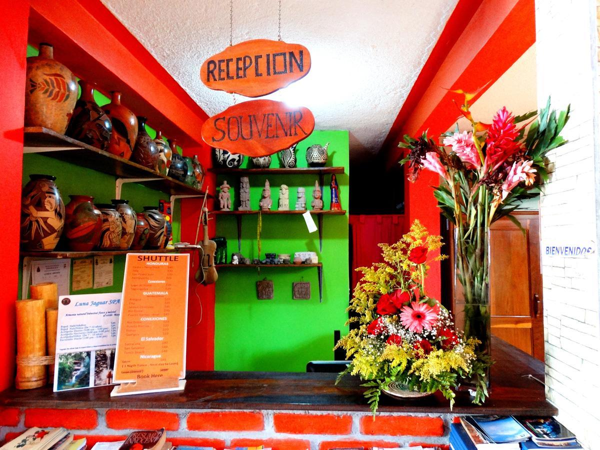 Hotel & Hostal Yaxkin Copán Εξωτερικό φωτογραφία