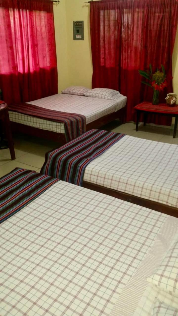 Hotel & Hostal Yaxkin Copán Εξωτερικό φωτογραφία